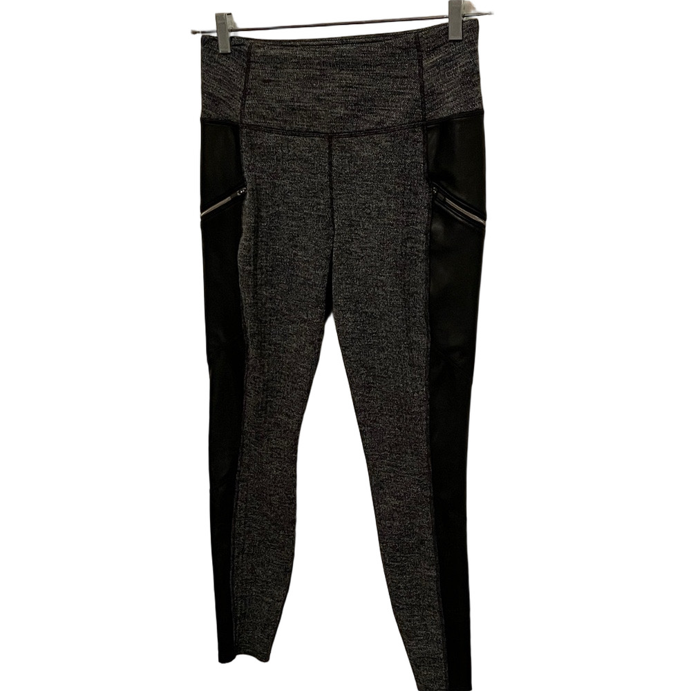 Women’s Athleta Two Tone Leggings With Zipper Pockets Size Medium